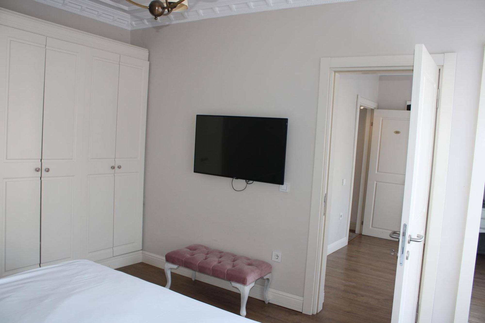 Blanche Hotel&garden Pool 3*