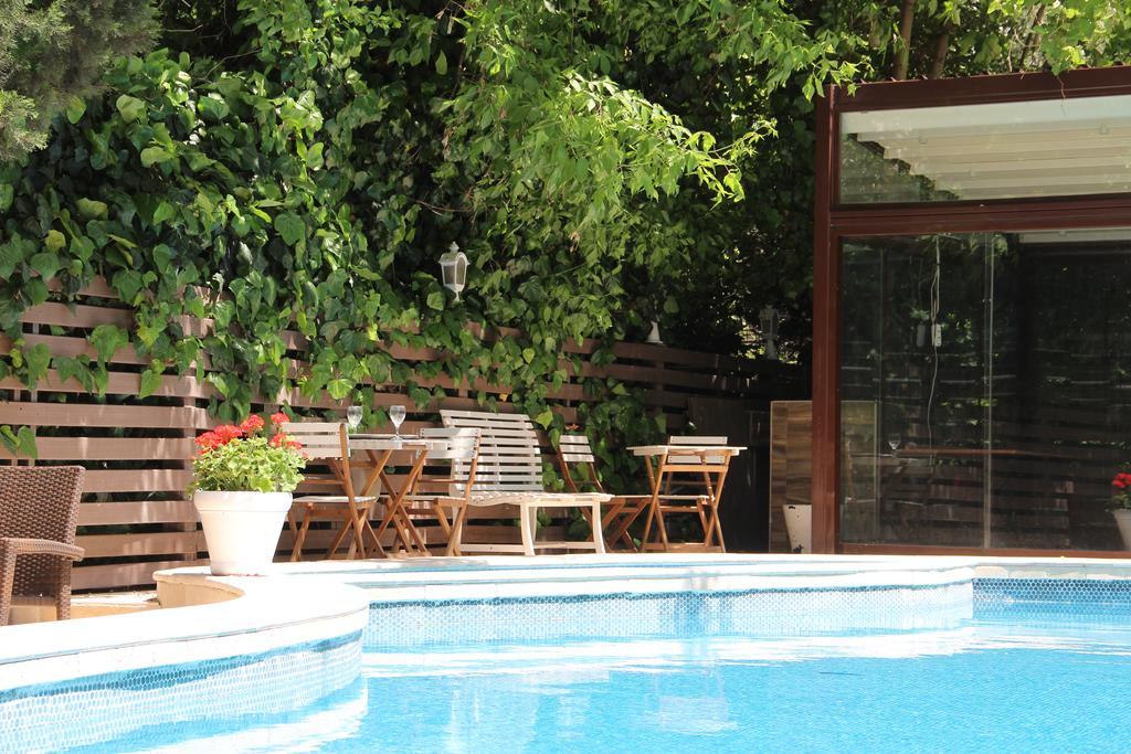 Blanche Hotel&garden Pool 3*