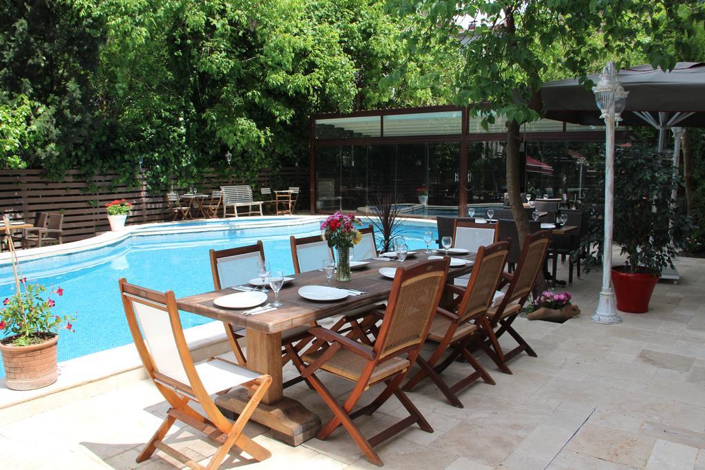 Blanche Hotel&garden Pool Hotel